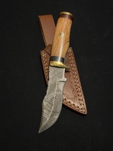 Custom Handmade Damascus Steel Blade Knife