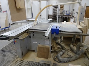 lot 1 image: 2005 Felder K915 sliding table saw