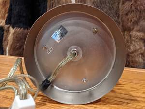 lot 21 image: Mid Century Modern Chrome Cylinder Table Lamp