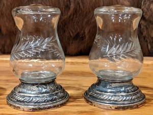 lot 23 image: 2 Sets of Quaker Hurricane Weighted Silver Salt & Pepper Shakers