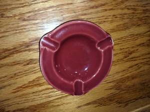 lot 52 image: Vintage Hall Pottery AshtrayTrinket Dish