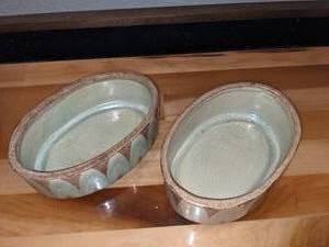 lot 64 image: Set of 2 Red Wing Pottery Oval Dishes #938