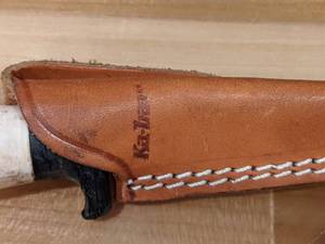 lot 56 image: Vintage Cardinal Cutlery Fixed Blade Knife wSheath