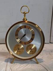 lot 115 image: Vintage BULOVA Weather Station Clock Hygrometer Temperature Quartz Japan