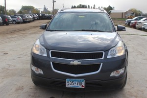 lot 9 image: 2010 Chevrolet Traverse LT - AWD -