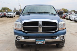 lot 3 image: 2006 Dodge Ram SLT 2500 Crew Cab 4x4
