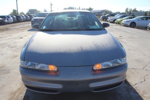 lot 6 image: 2000 Oldsmobile Intrigue GX
