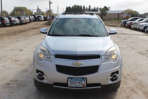 lot 3 image: 2010 Chevrolet Equinox LTZ AWD - 2 Owners -
