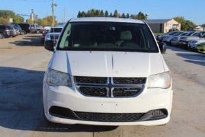 lot 4 image: 2011 Dodge Grand Caravan Express