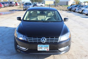 2013 Volkswagen Passat SEL 2.0 TDI -  2 Owners -