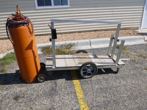 lot 13 image: Air Tank and Utility Cart