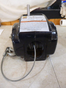 lot 42 image: Pro-Pull Heavy Duty Utility Winch