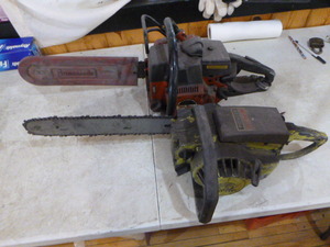 lot 44 image: 2 Chains Saws