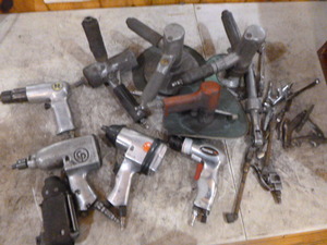 lot 71 image: Air Tools