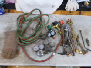 lot 93 image: Torch Items