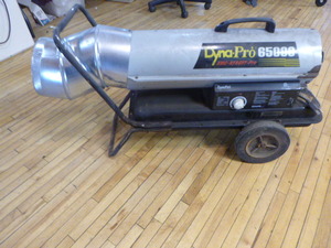 lot 101 image: Dyna-Pro 65000 Kerosene Heater