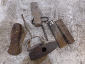 lot 114 image: Vintage Tool Heads