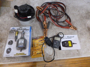 lot 128 image: Automotive Accessories