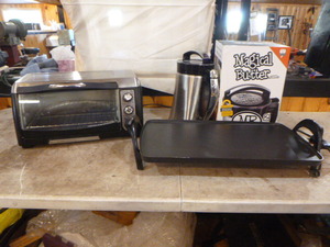 lot 151 image: Small Appliances