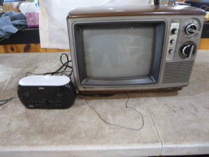 lot 161 image: TV and Clock Radio
