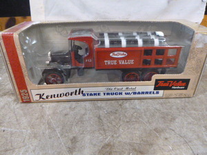 lot 169 image: Ertl Kenworth Stake Truck with Barrels