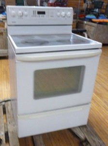 lot 1 image: Kenmore Electric Stove