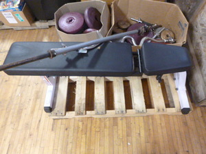 lot 195 image: Exercise Equipment