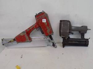 2 Air Nailers
