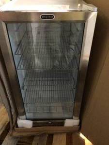lot 38 image: 17 in. 120 (12 oz.) Can Cooler with Lock by Whynter Customer Returns See Pictures