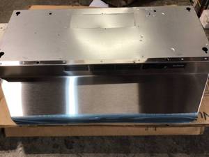 lot 44 image: RL6200 Series 30 in. Ductless Under Cabinet Range Hood with Light in Stainless Steel by Broan-NuTone Customer Returns See Pictures