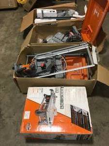 lot 2 image: Lot of Assorted Ridgid Tile Saws Customer Returns for parts o repairt See Pictures