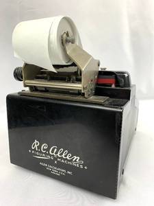 lot 41 image: Vintage R.C Allen Figuring Machine