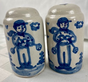 lot 256 image: Ceramic Goods for the Table