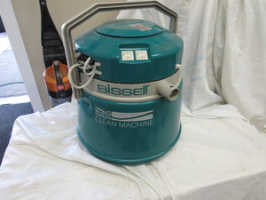 lot 3 image: Bissell Big Green Machine