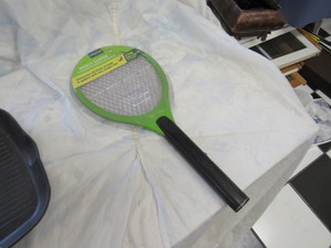 lot 22 image: mosquito swatter NEW