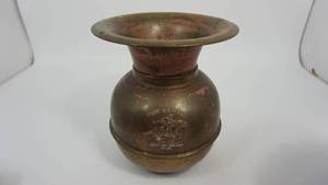 lot 13 image: Vintage Brass Pony Express Chewing Tobacco Spitoon