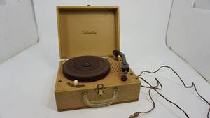 lot 16 image: Vintage Silvertone Record Player--It Works