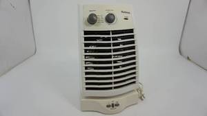 lot 30 image: Holmes Fan Only & Heater Combination--Oscillates--WORKS