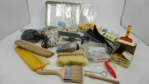 lot 67 image: Miscellaneous Painting & Wallpapering Items