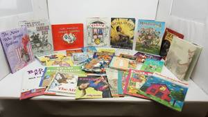 lot 73 image: Twenty- Nine Childrens Books--Five Lacing Animal Cards