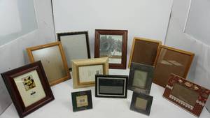 lot 82 image: Twelve Picture Frames--Different Sizes