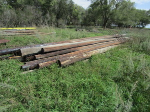 lot 27 image: Power Poles Approx. 25 Pcs