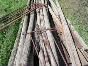 lot 28 image: Power Poles Approx. 20 Pcs