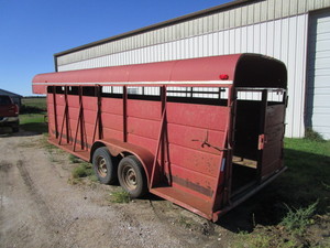 lot 11 image: 1995 Delta 20 Stock Trailer