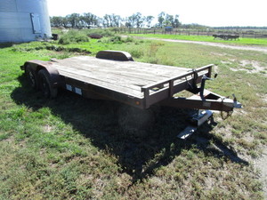 lot 6 image: 1997 18 Road Boss Trailer