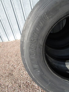 lot 53 image: (5) Used 11 R 24.5 Truck Tires