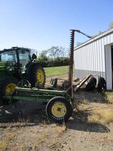 lot 48 image: John Deer 37 Mower