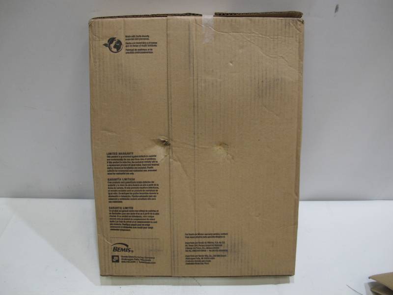 lot 651 image: Bemis Lift-Off Round Closed Front Toilet Seat in Ice Gray