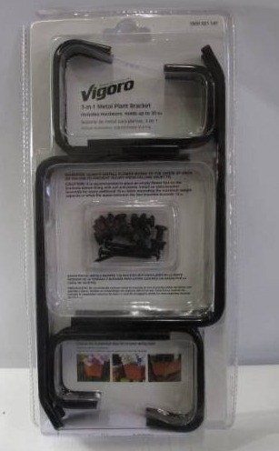 lot 731 image: Vigoro 3-in-1 Hanging Plant Shelf Bracket