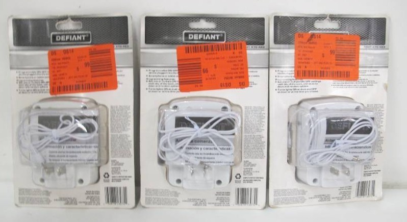 lot 720 image: 3-Pack Defiant 10 Amp 7-Day Indoor Plug-In Corded App Timer, White